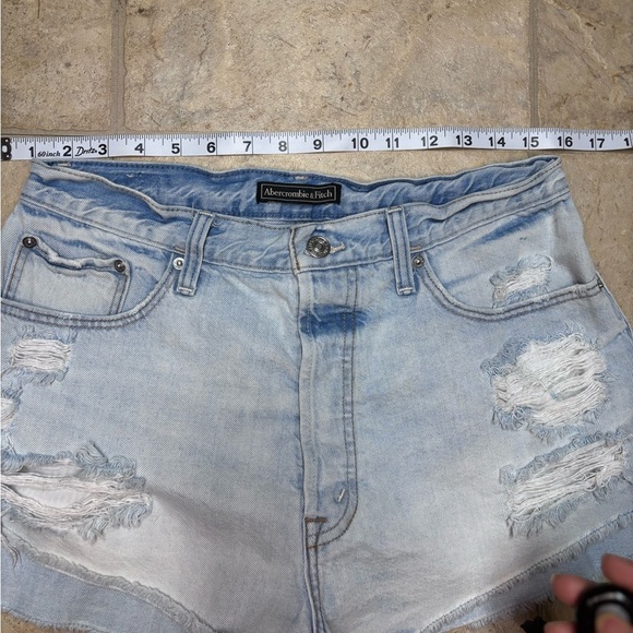 Abercrombie & Fitch Shorts - Picture 6 of 8